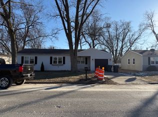 1829 E Lincoln St, Bloomington, IL