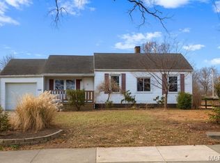 2241 Frank Scott Pkwy W, Belleville, IL