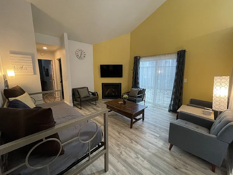 163 Michelle Dr #B — Photo 5