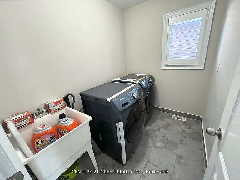 199 Windfields Farm Dr W — Photo 30
