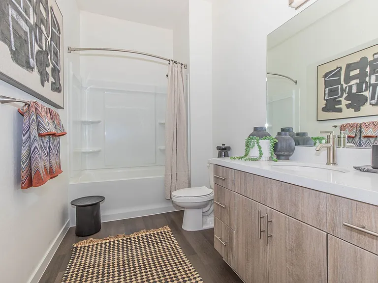 DC Heights Apartments — Photo 130