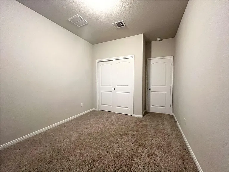 105 Naset Dr — Photo 22