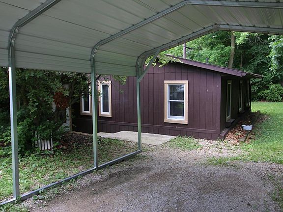 4th image of 131 Moon River Ln