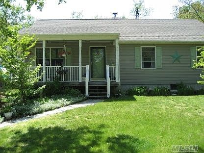 1st image of 14 Lake Dr