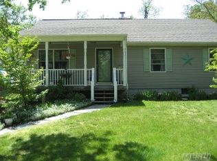14 Lake Dr, Shelter Island, NY 11964