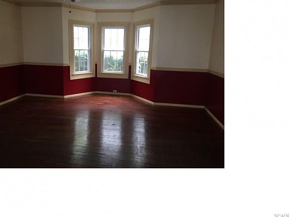 5th image of 220 W 6th St Unit 1