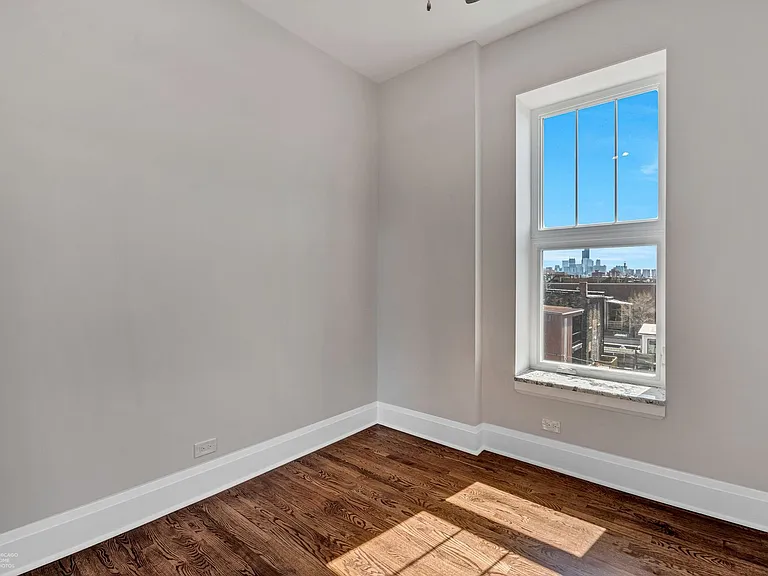 2100 N Halsted — Photo 15