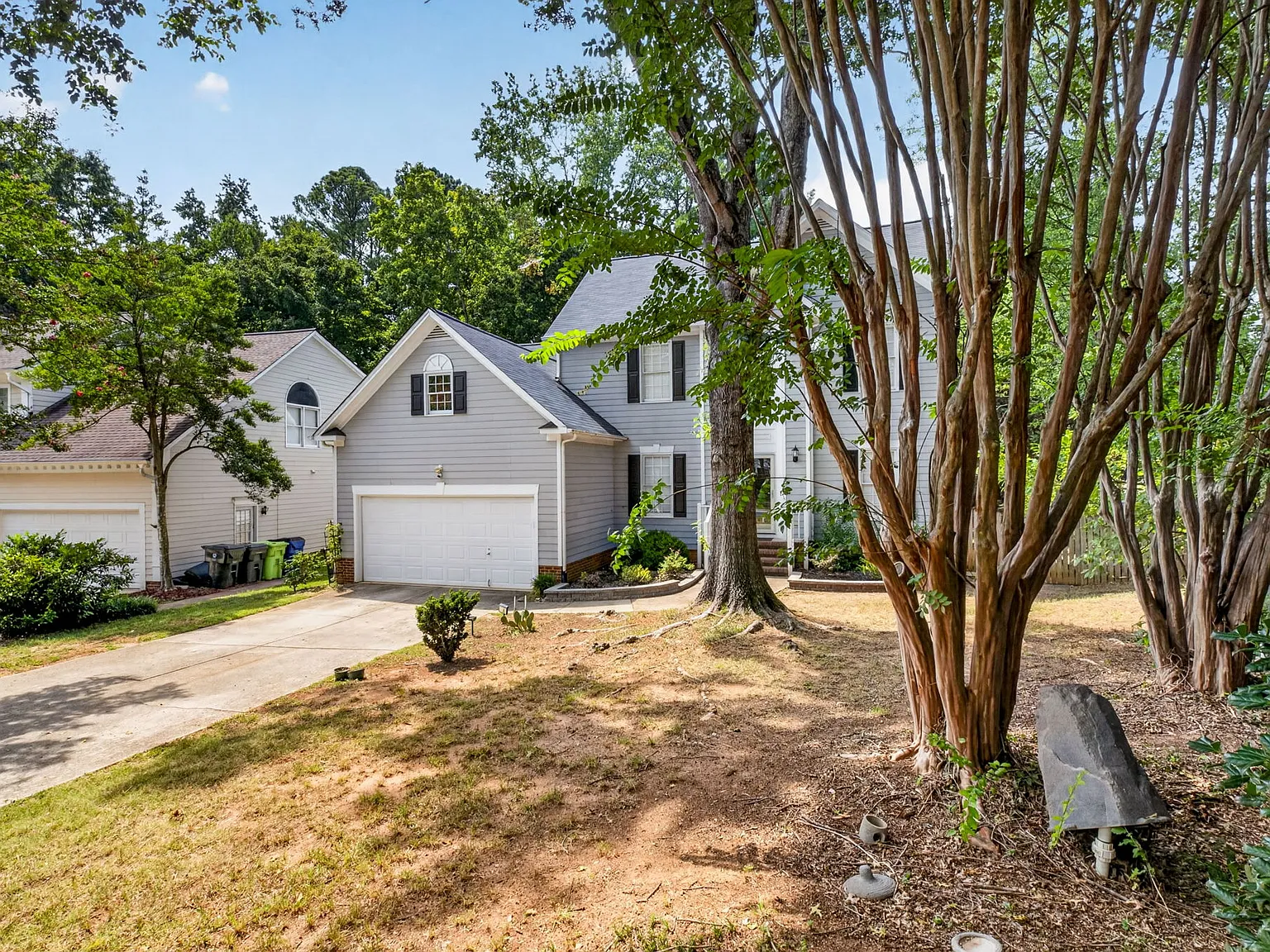 4 bed, 2520 sqft, $3,000 — Photo 3