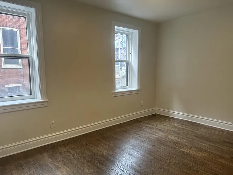 920 N 2nd St #1 — Photo 8