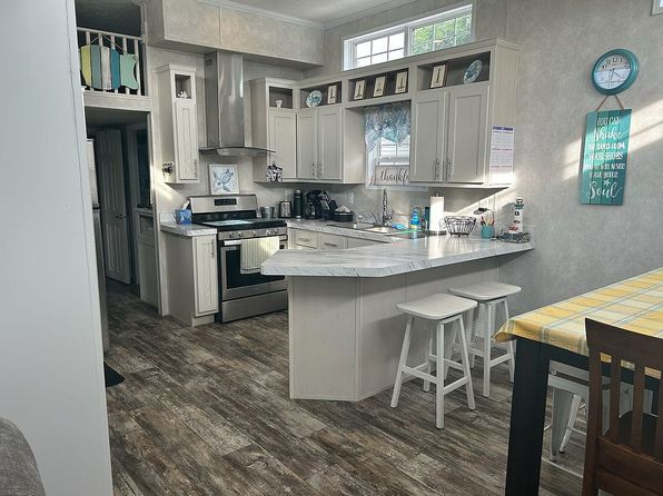 1204 Cedar Point Blvd #1