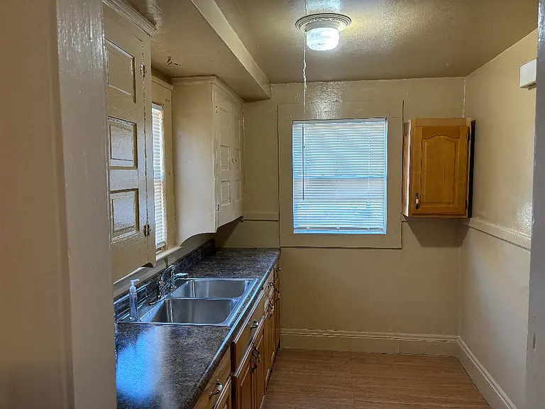 2205 W 106th St — Photo 1