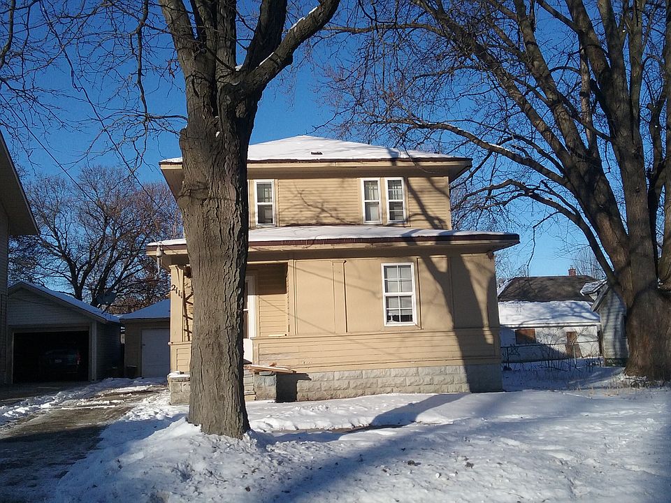 1st image of 2111 Andrews St