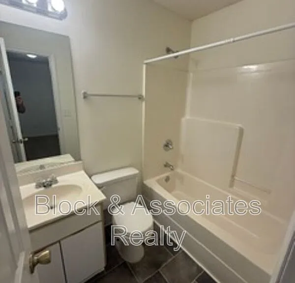 656 Cascade Ave #B — Photo 7