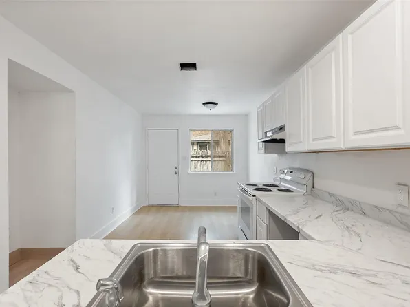 1010 N Bird Creek Dr #A, Austin, TX 78758