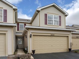 1854 N Wentworth Cir, Romeoville, IL 60446