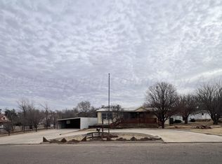 707 Conklin St, Canadian, TX 79014