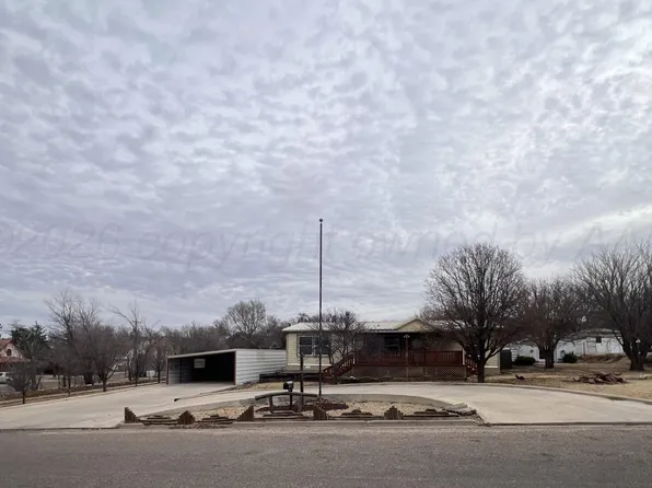 707 Conklin St, Canadian, TX 79014