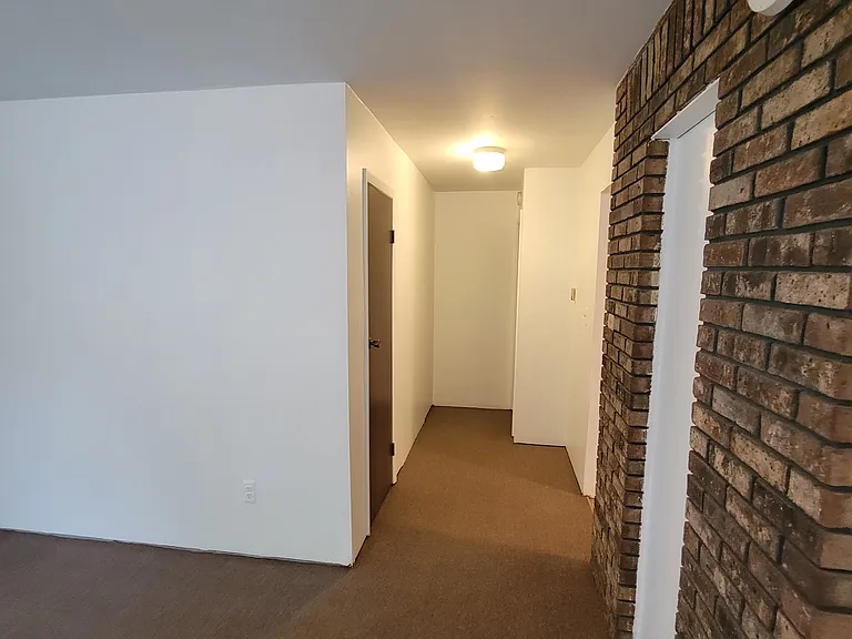 14 Brook St #3 — Photo 7