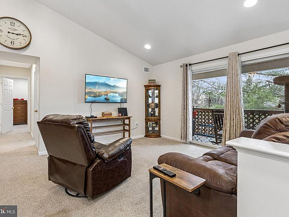 4th image of 7876 Waverley Mill Ct