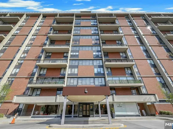 4 Horizon Rd #G5, Fort Lee, NJ 07024