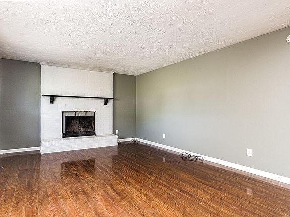 2nd image of 196 Brandonwood Dr