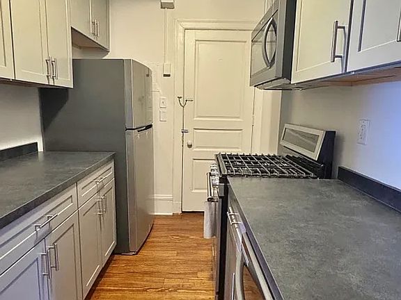 2nd image of 203 S George St