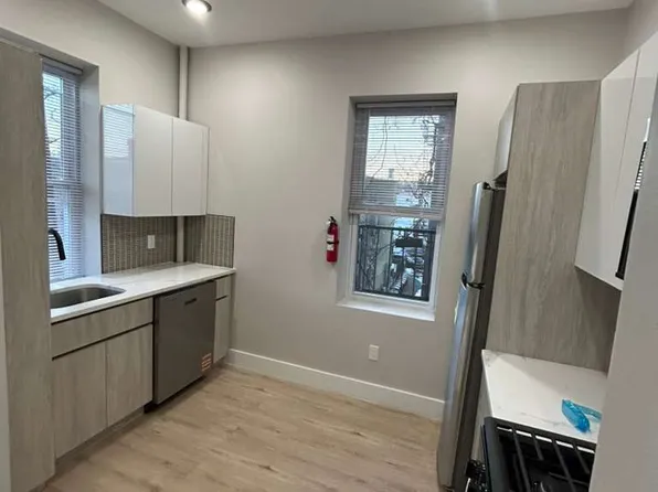 5008 Palisade Avenue image 1 of 7