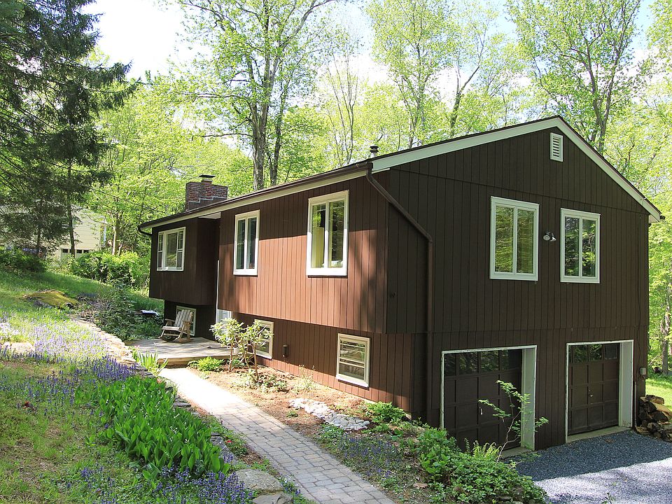1st image of 3 Hawthorne Ct