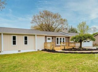 2105 5th Ave NW, Hickory, NC 28601