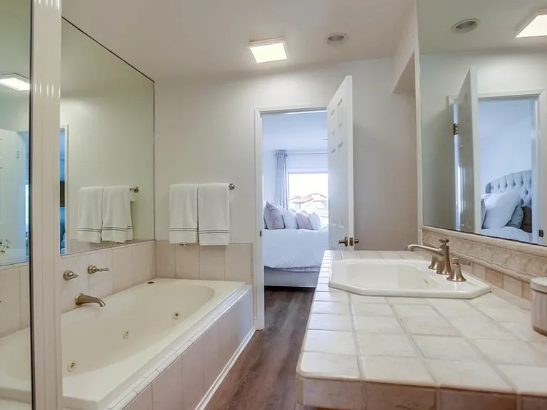 901 Caminito Estrada #C — Photo 19