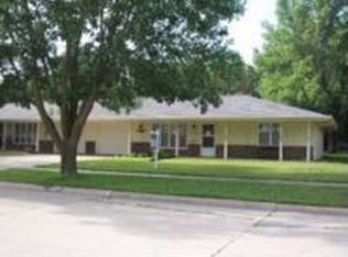 1140 S I Ave, Nevada, IA 50201