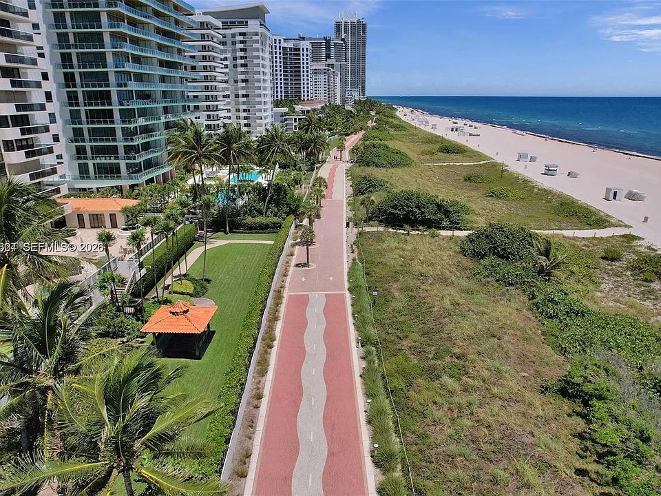 5757 Collins Ave #1505