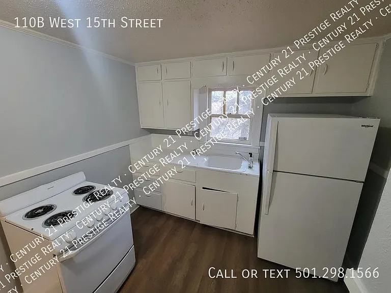 110 W 15th St #B — Photo 6