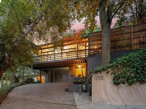 1791 Indian Way, Oakland, CA 94611