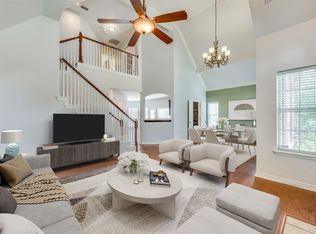 213 Wellington Rd, Irving, TX 75063