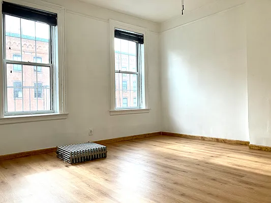 Rented by OT Real Estate | media 4