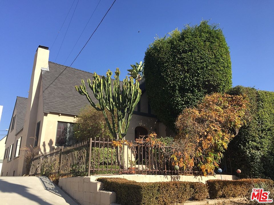 1st image of 5017 Elmwood Ave