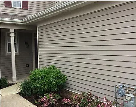 2808 Rutland Cir — Photo 2
