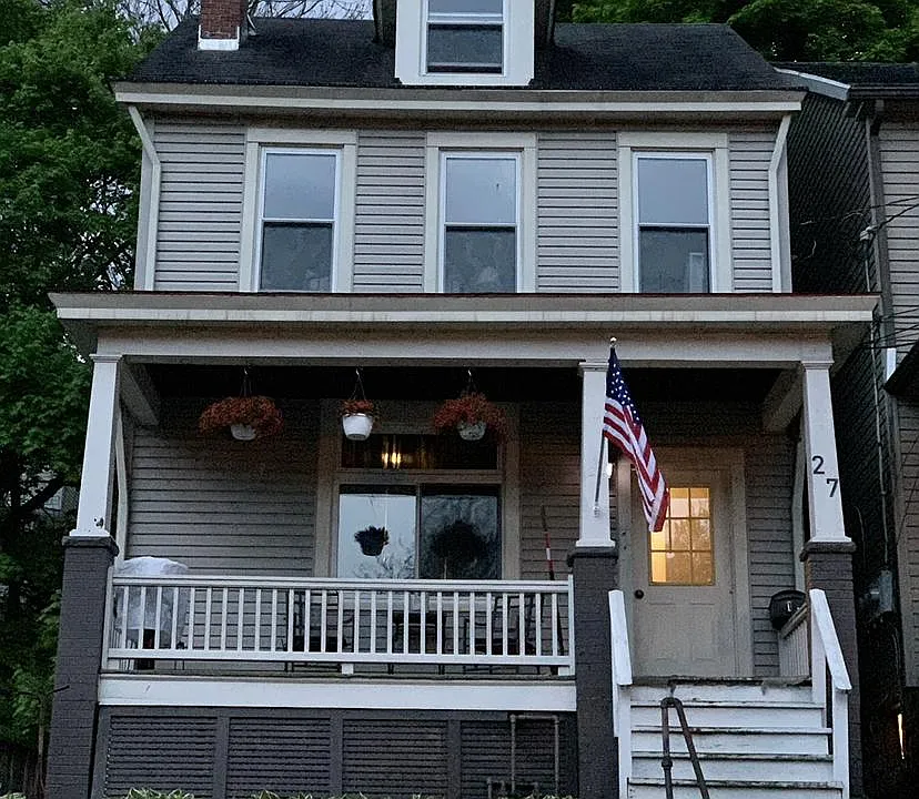 27 Maplewood St #1