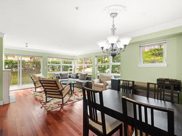 2815 Yew St, Vancouver, BC V6K 3H6