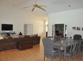 10433 Milburn Ln, Boca Raton, FL 33498