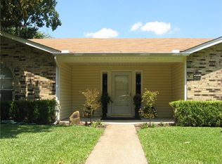 3009 Chisholm Trl, Garland, TX 75042