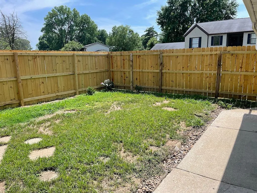 5900 Jeffrey Ln — Photo 3