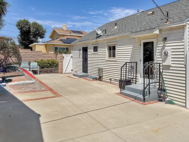 2507 S Patton Ave — Photo 20