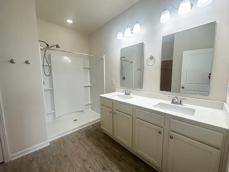 567 Hay Hill Ln — Photo 16