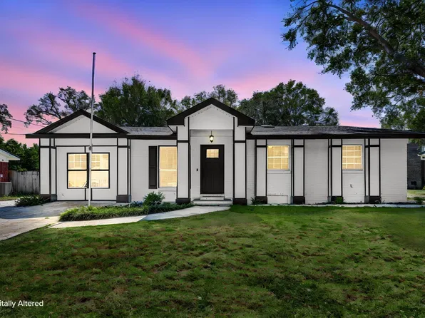 202 22nd St, Niceville, FL 32578
