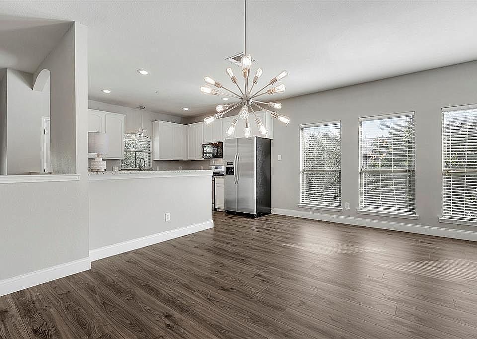 1st image of 6877 Livorno Ln
