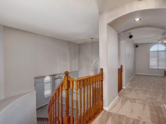 5th image of 1171 W Straford Ave