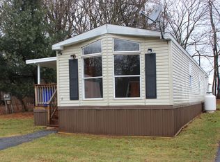 6 Locust Ln, Airville, PA