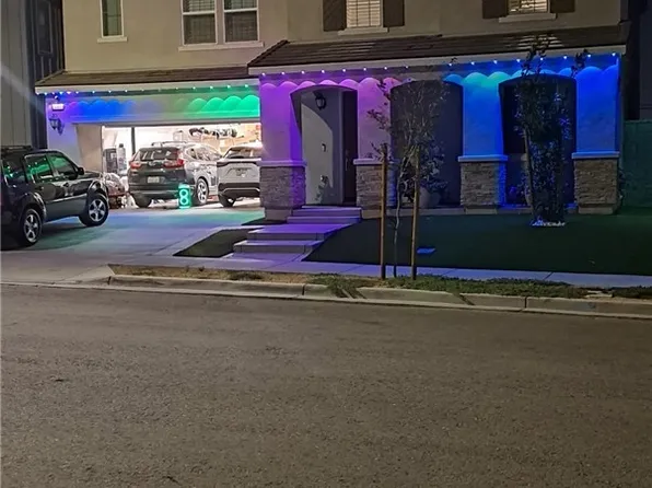 5007 Bay Laurel Dr, Fontana, CA 92336